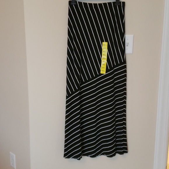 Matty M Dresses & Skirts - NWT matty m long skirt Matty M Dresses & Skirts - NWT matty m long skirt